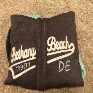 Bethany Beach grey and blue Zip Up size m